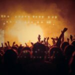 Festivaler, events, arrangementer, fest, publikum med hænderne i vejret